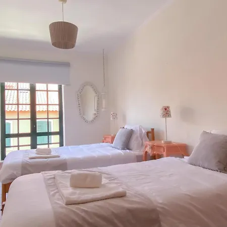 Holiday home Supertubos Atouguia Da Baleia